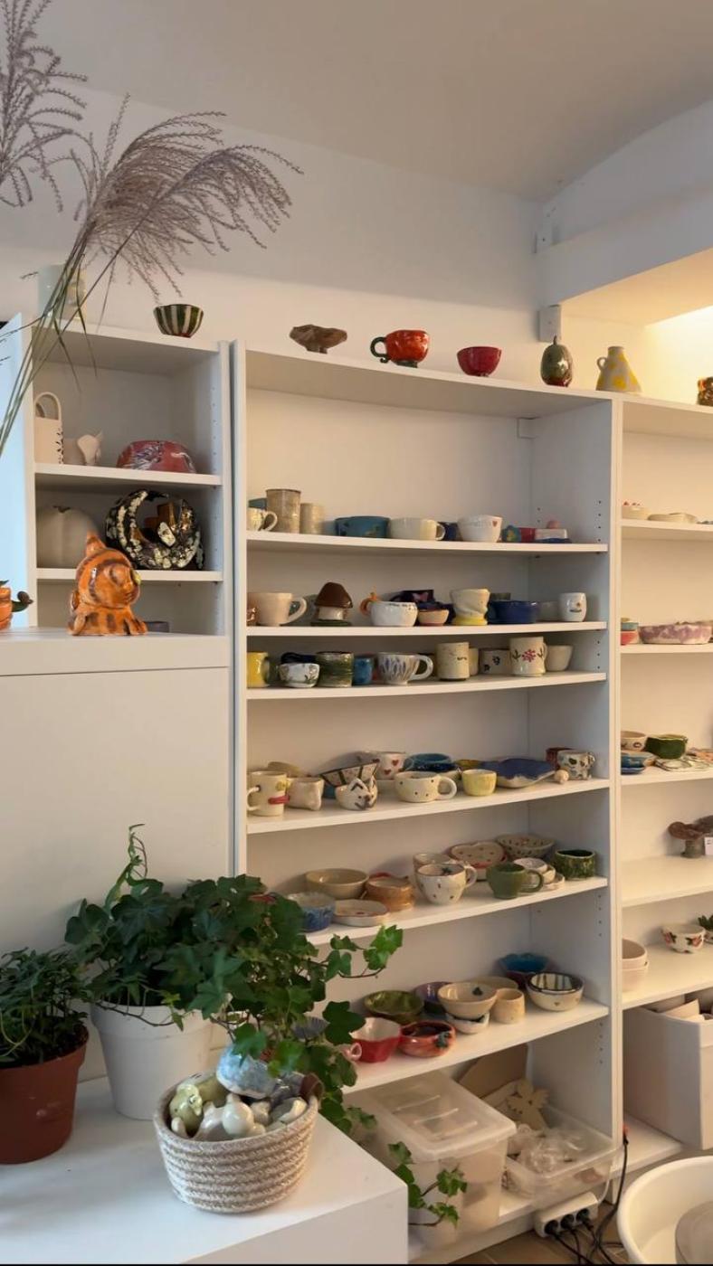 Little White Studio 