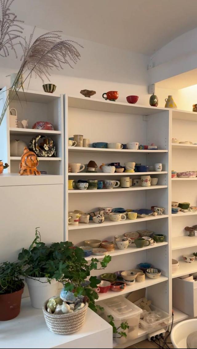 Little White Studio 