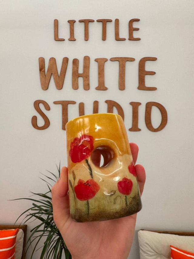 Little White Studio 
