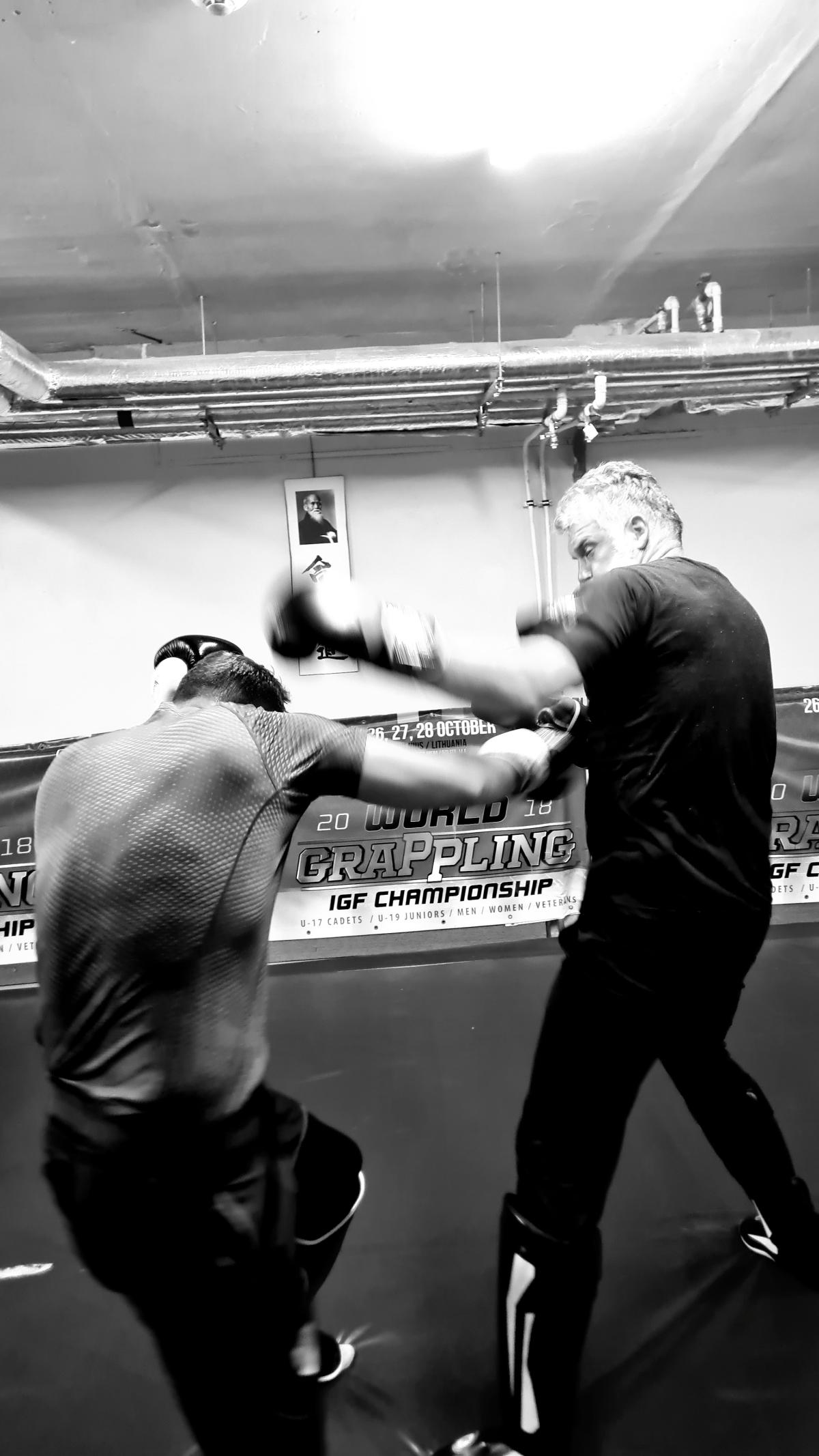 Krav maga kovinės savigynos klubas "Golemo žiedas"
