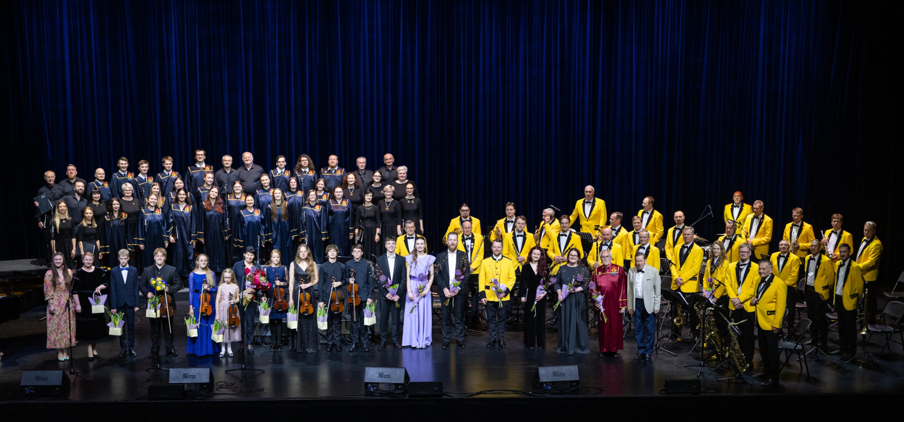 Mišrus choras „Pajūrio aidos“